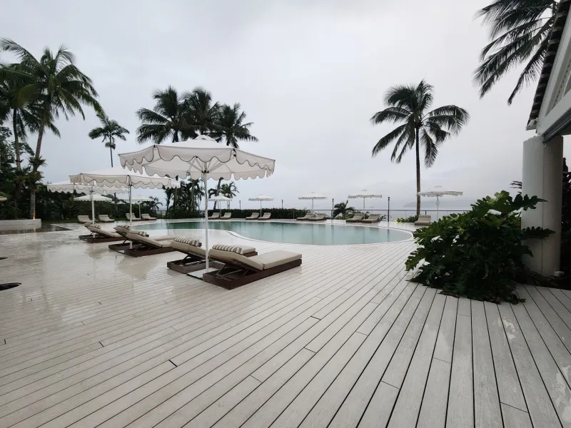 The Threshold Moment: How Elite Beach Clubs Transform Arrival Into an Art